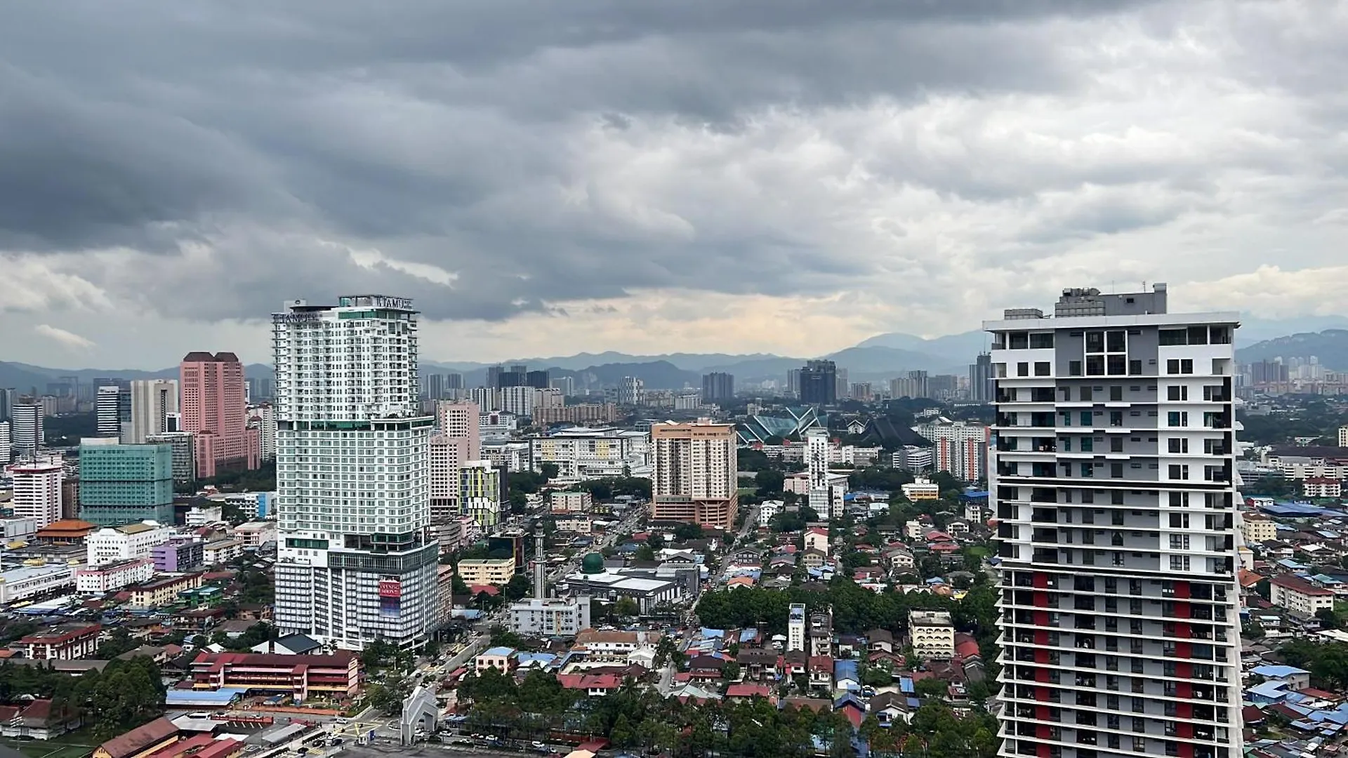 Apartment Mercu Summer Suites Klcc By Sweet Home Kuala Lumpur Malaysia